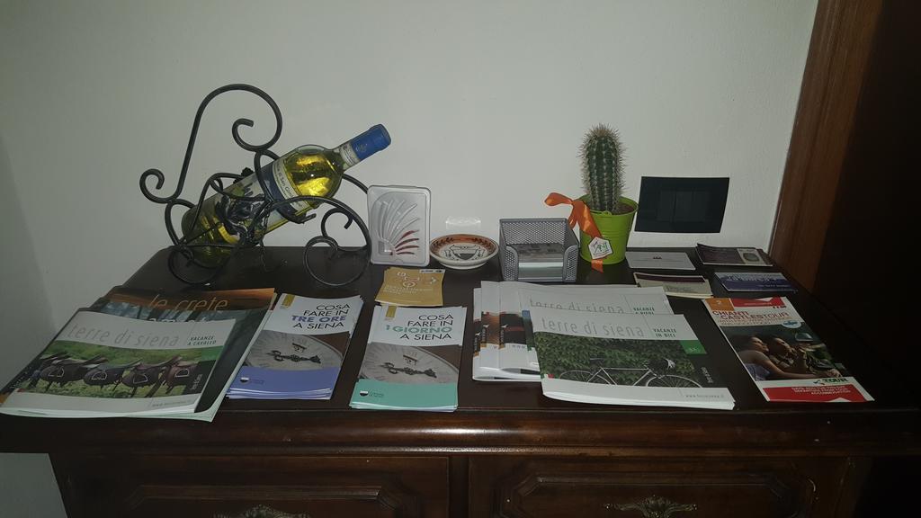 Casa Vacanze L'Oliveta 锡耶纳 外观 照片
