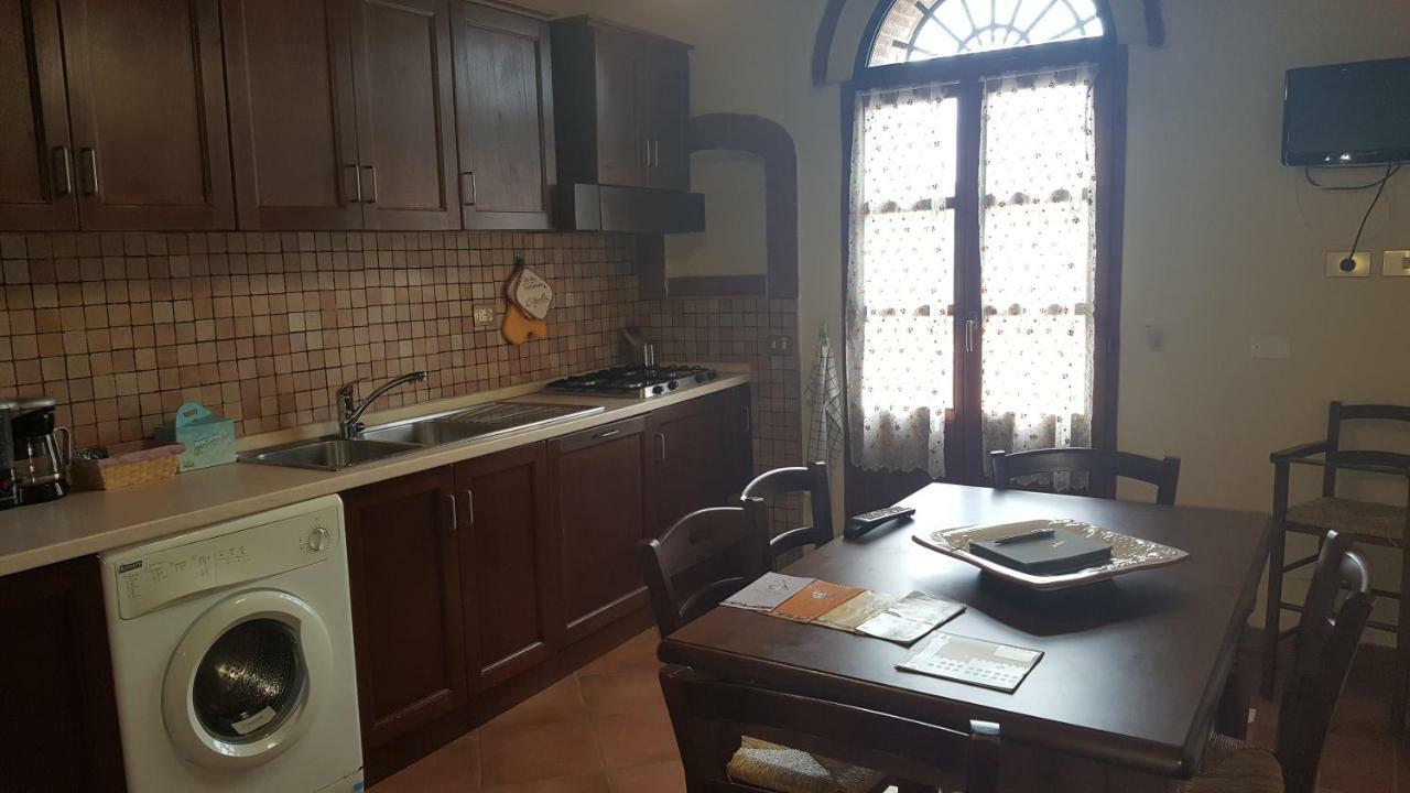 Casa Vacanze L'Oliveta 锡耶纳 外观 照片